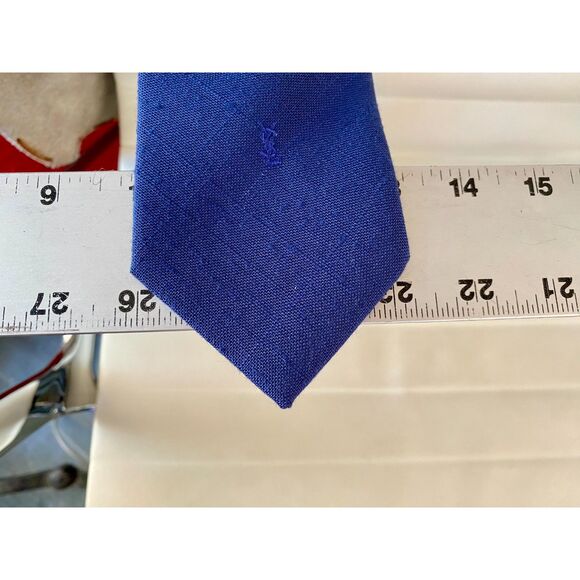 2 VTG Yves Saint Laurent NY Paris Solid Red Blue Slub Fabric Necktie Made in USA - Picture 4 of 13